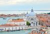 Foto de <a href="https://pixabay.com/en/venice-lagoon-city-venezia-church-1561752/" target="_blank" rel="noreferrer">Pixaline</a> (<a href="https://creativecommons.org/share-your-work/public-domain/cc0/" target="_blank" rel="noreferrer">CC0</a>)  modificada
