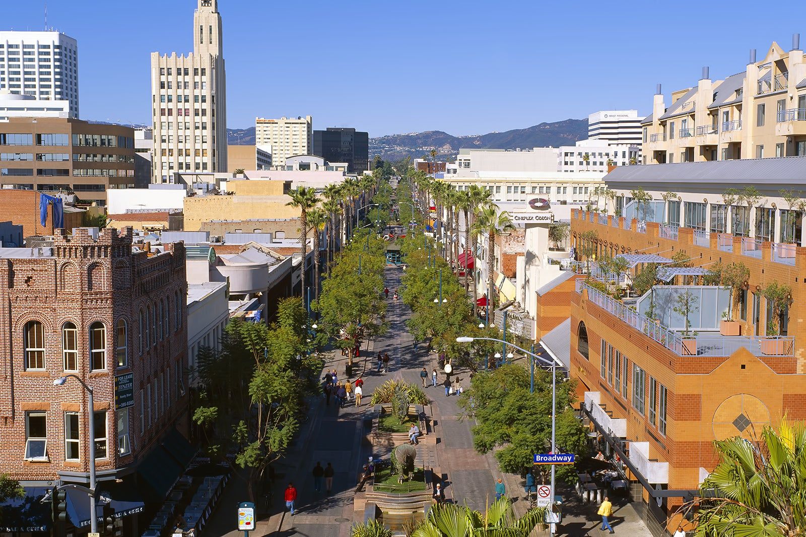 Third Street Promenade in Los Angeles