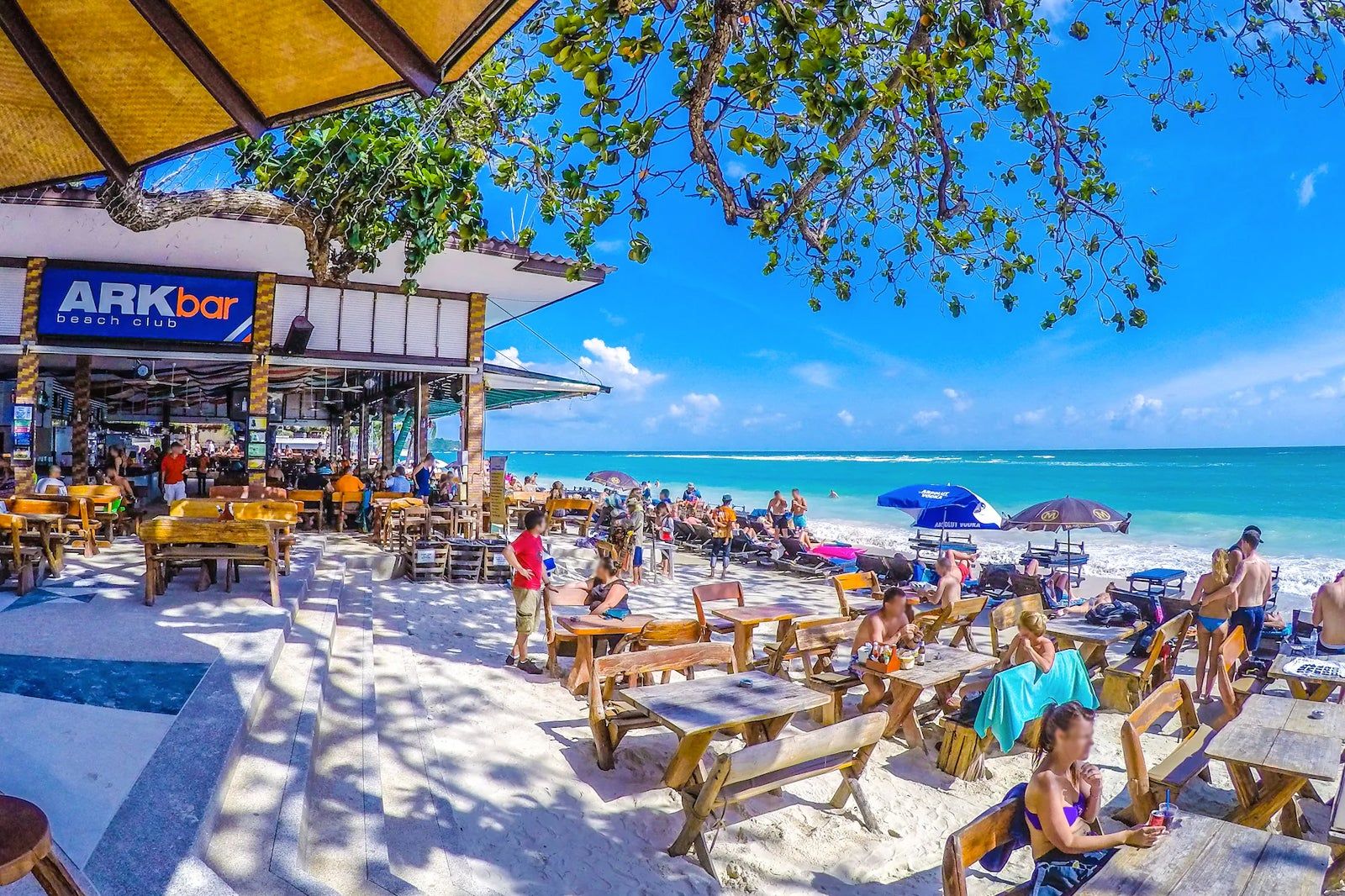 Ark Bar Beach Club in Chaweng, Koh Samui