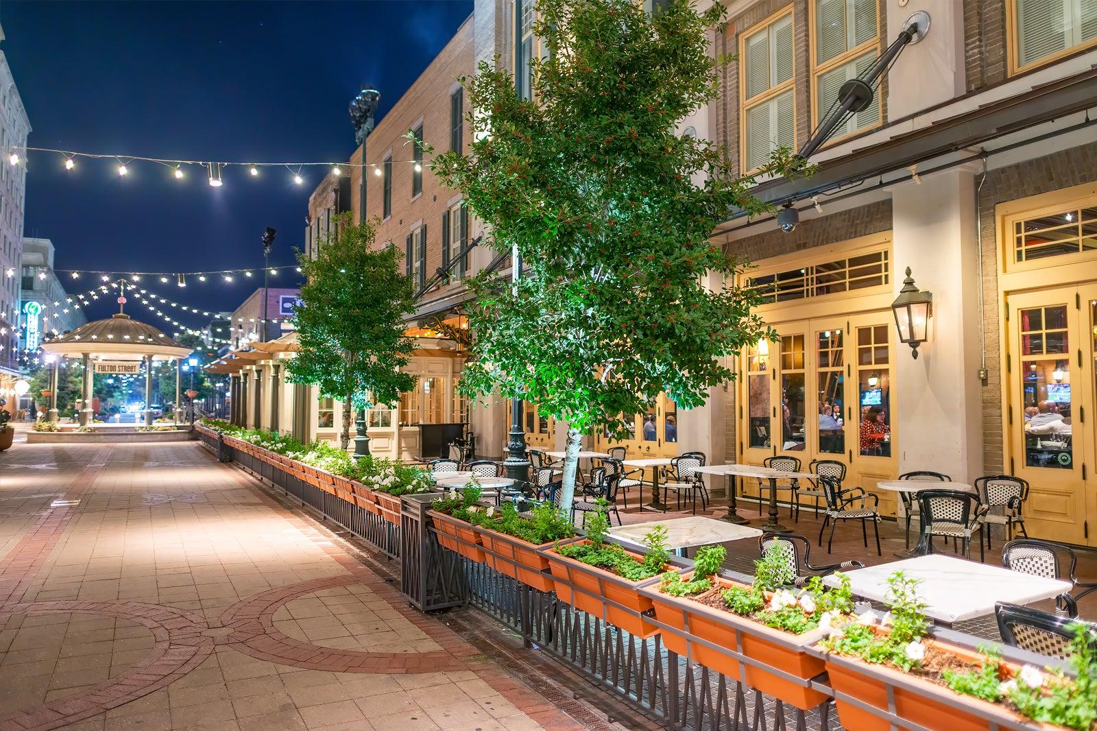 Best Local Restaurants in New Orleans