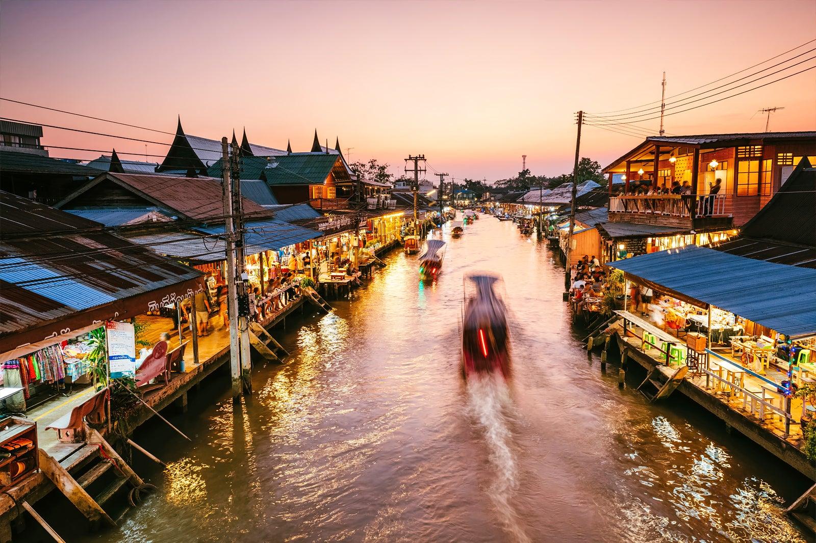 Amphawa Floating Market Near Bangkok