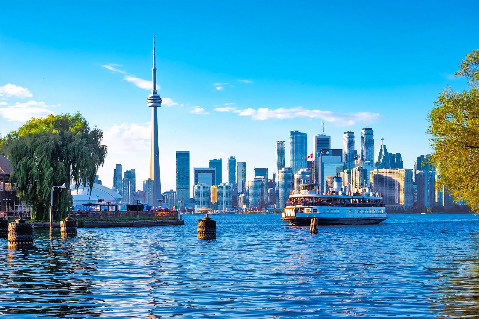 Best Things to Do for Couples in Toronto