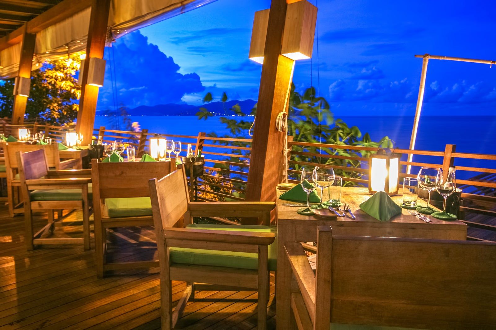 A Koh Samui restaurant by the sea.
