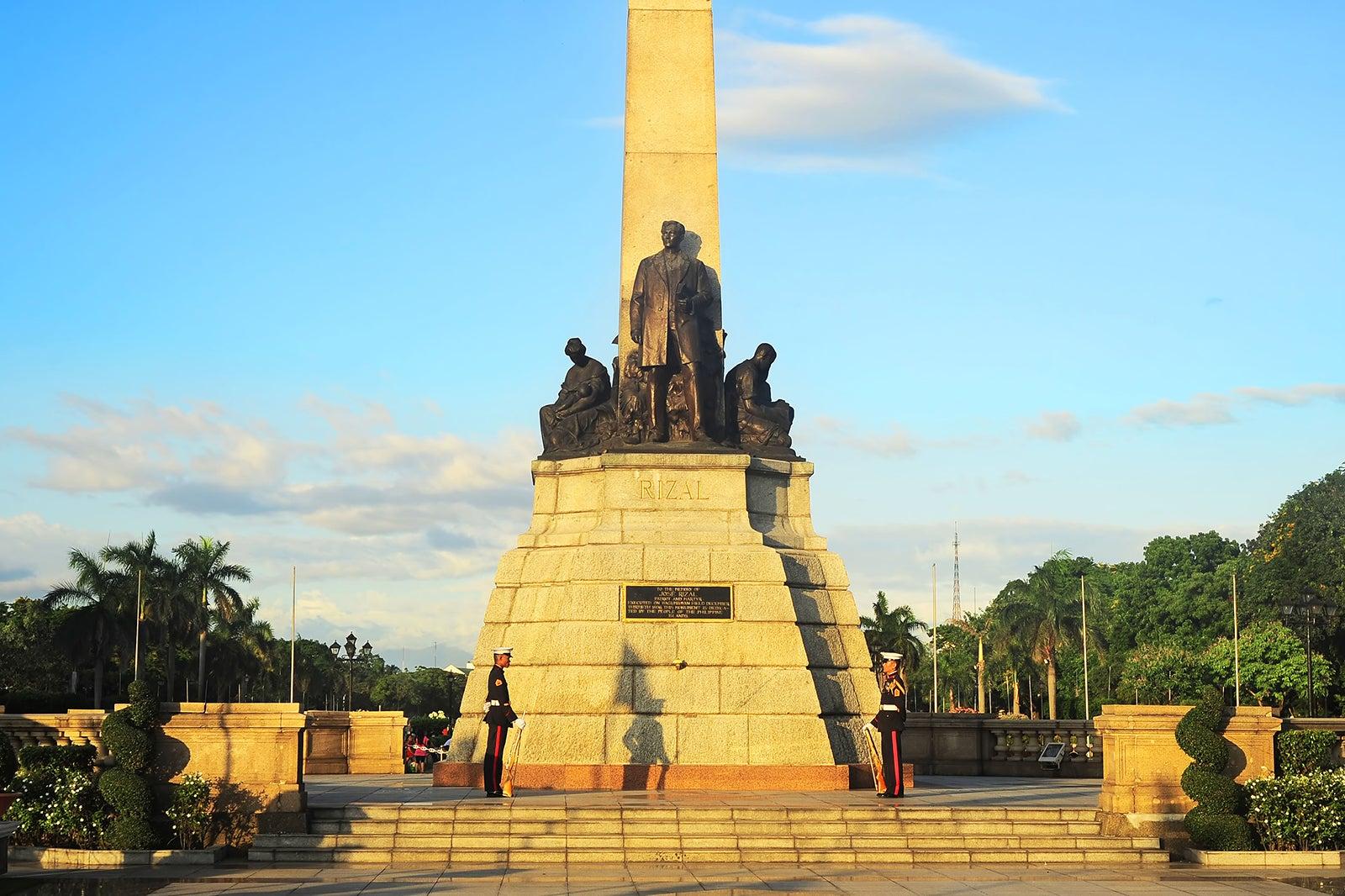 Rizal Park Manila - Popular Park in Ermita