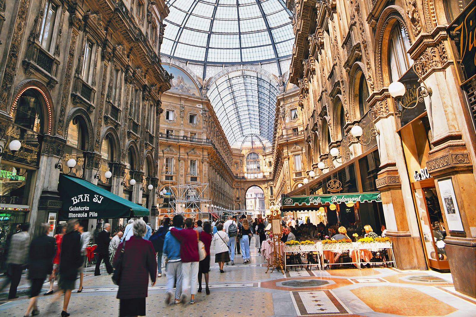Shopping in Italy