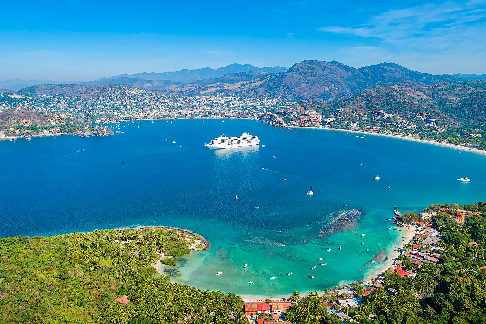 Ixtapa Zihuatanejo, dos destinos en uno