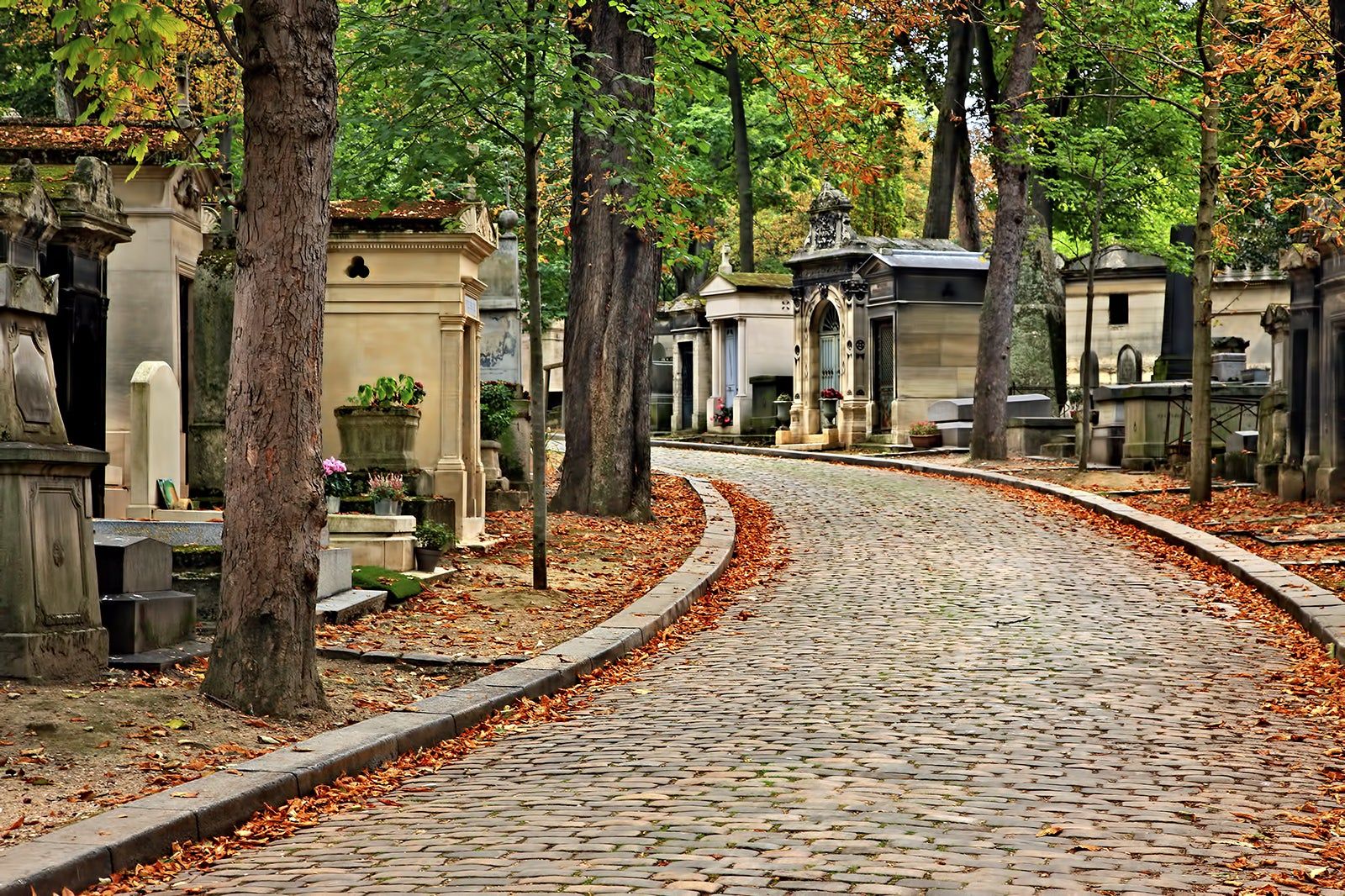 Père Lachaise Cemetery