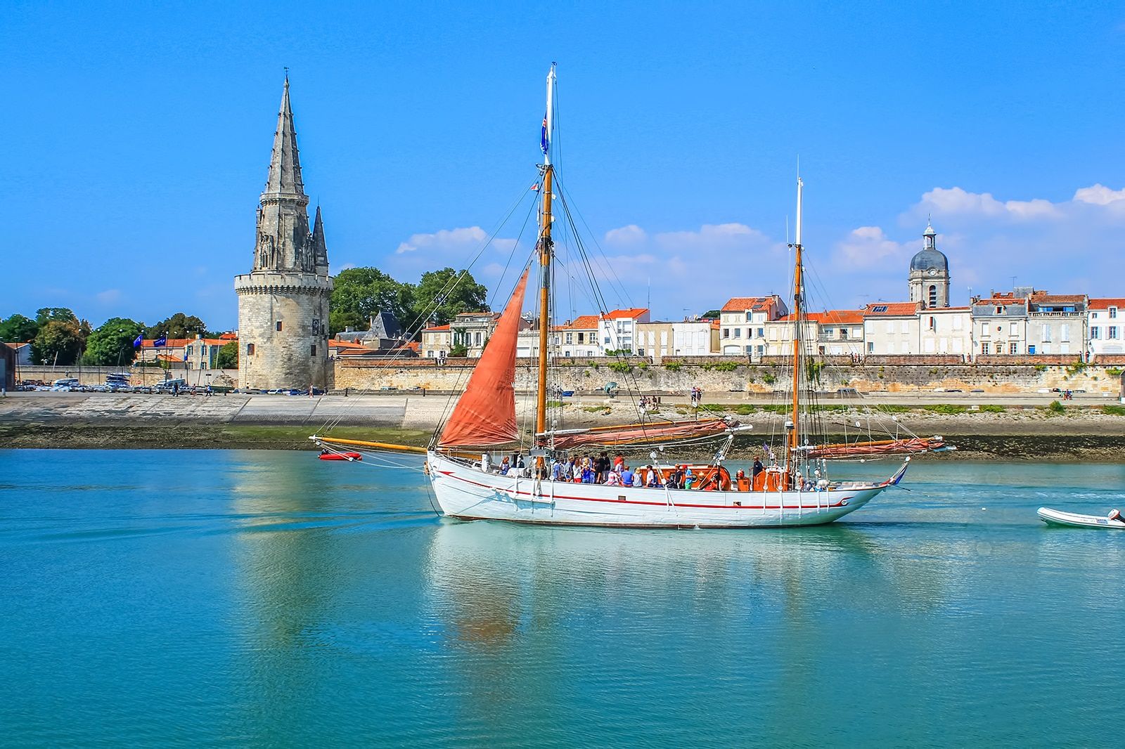 La Rochelle Travel Essentials