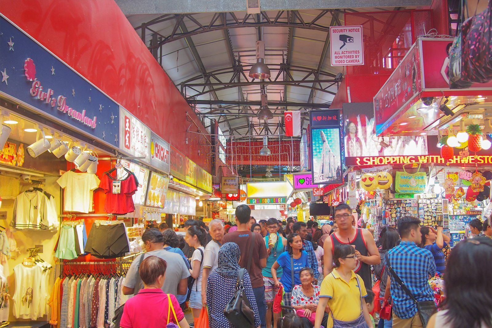 Bugis Street Market in Singapore