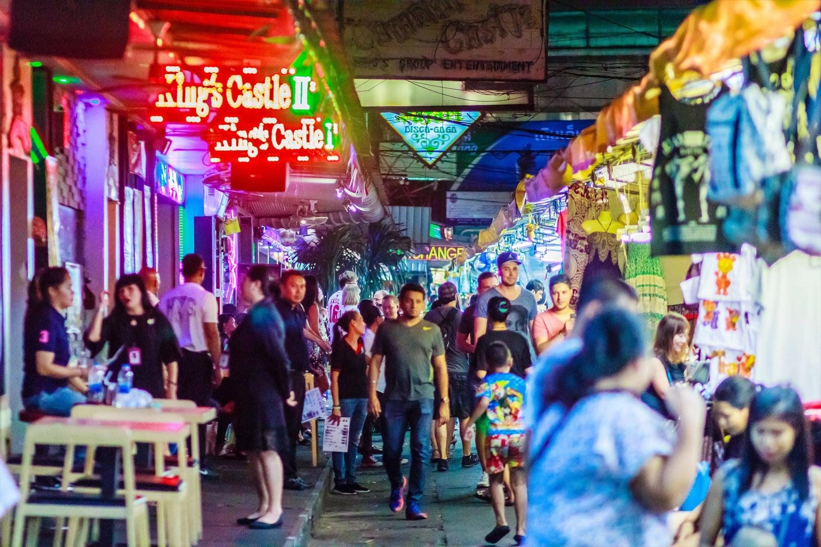 Best Places to Go Shopping in Silom