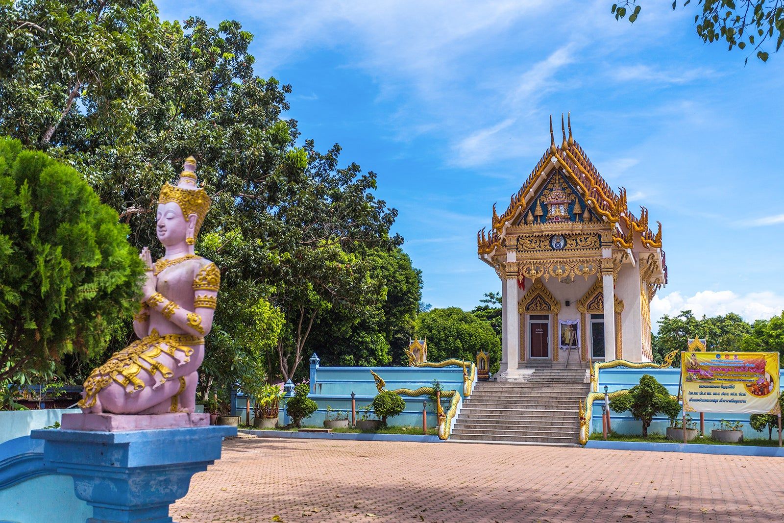 Wat Khunaram in Koh Samui