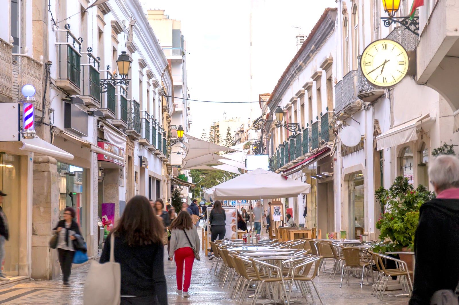 Best Places to Go Shopping in Faro