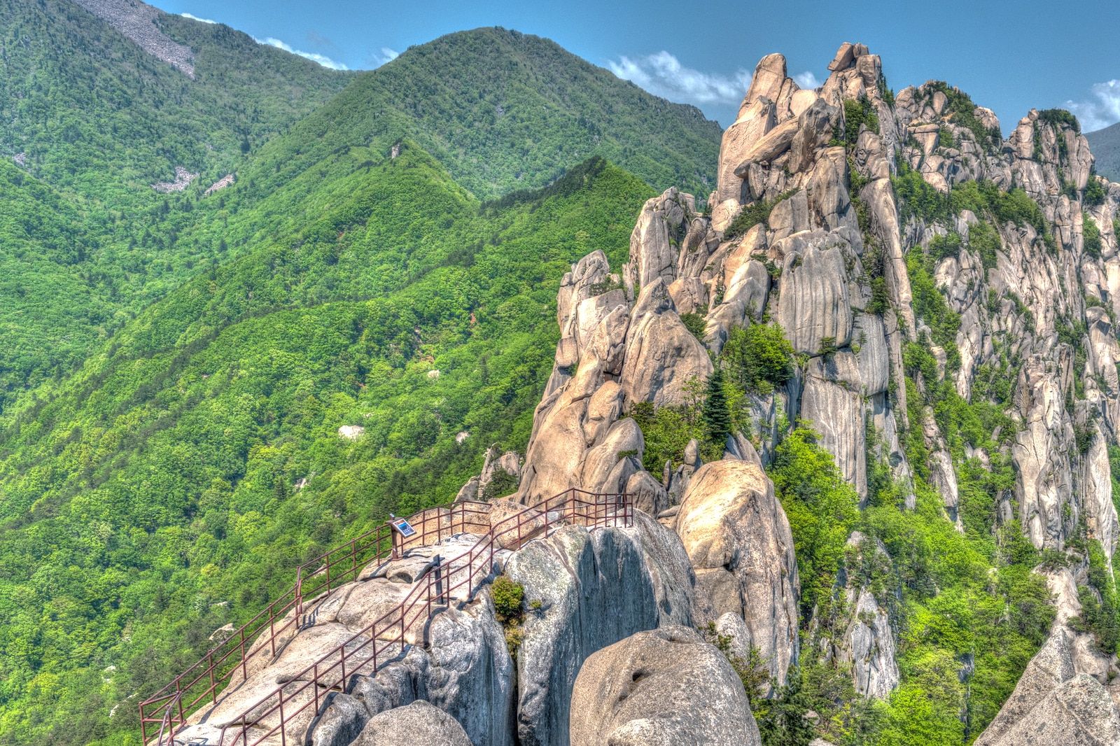 Beautiful Mountain Trails in Korea Perfect for Hikes