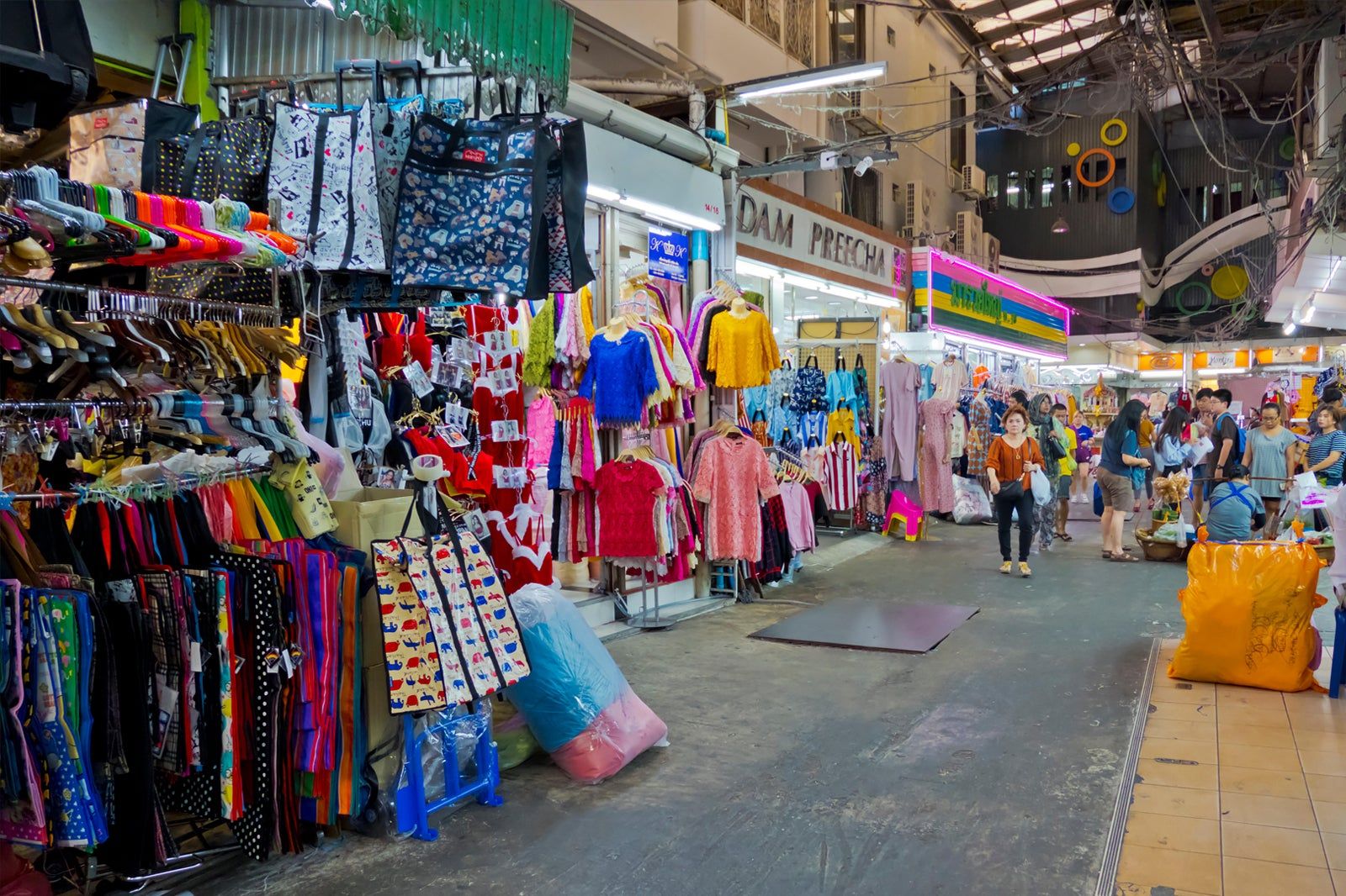 Shopping in Pratunam