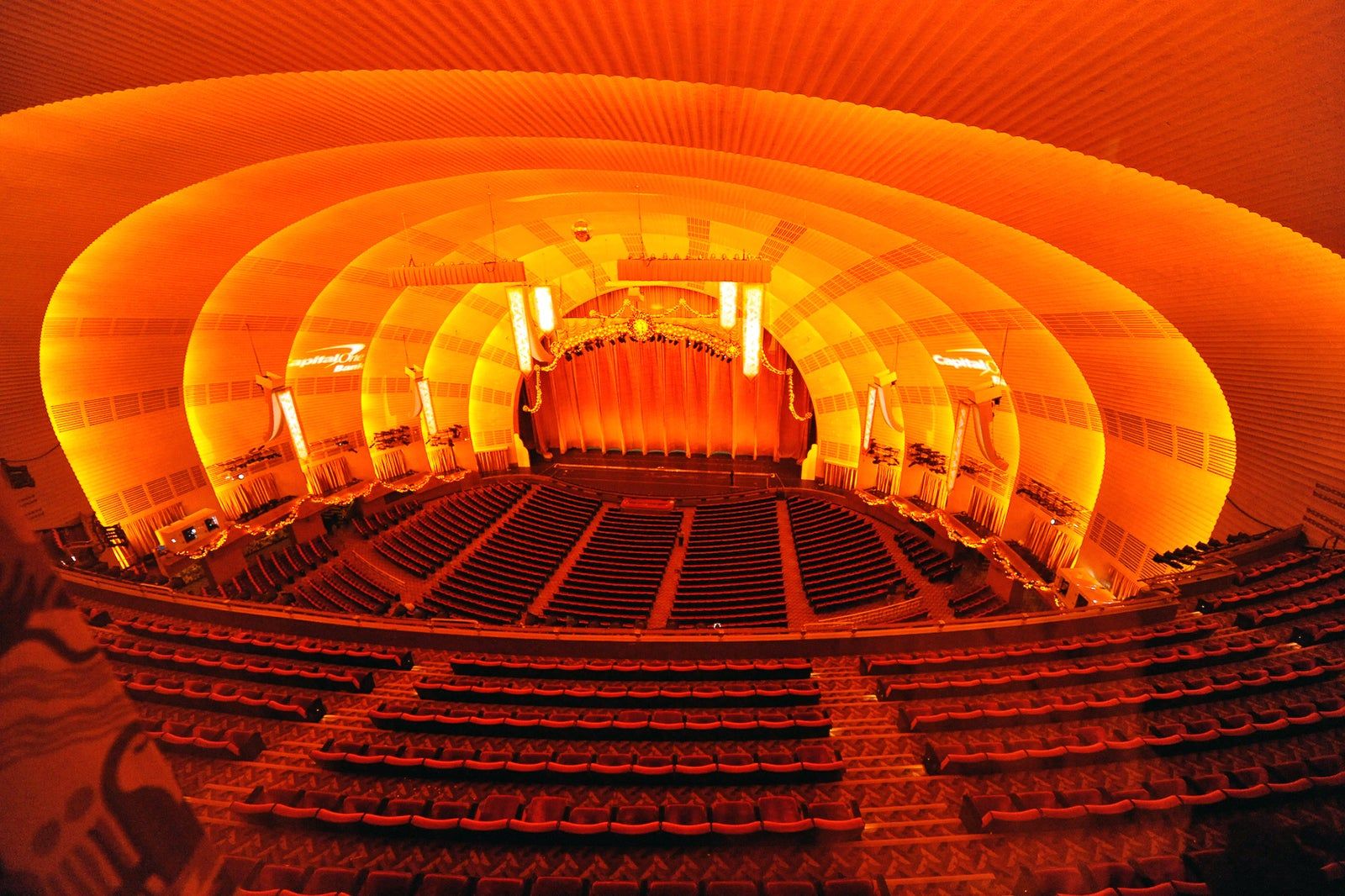 Radio City Music Hall in New York - Explore the Showplace of the