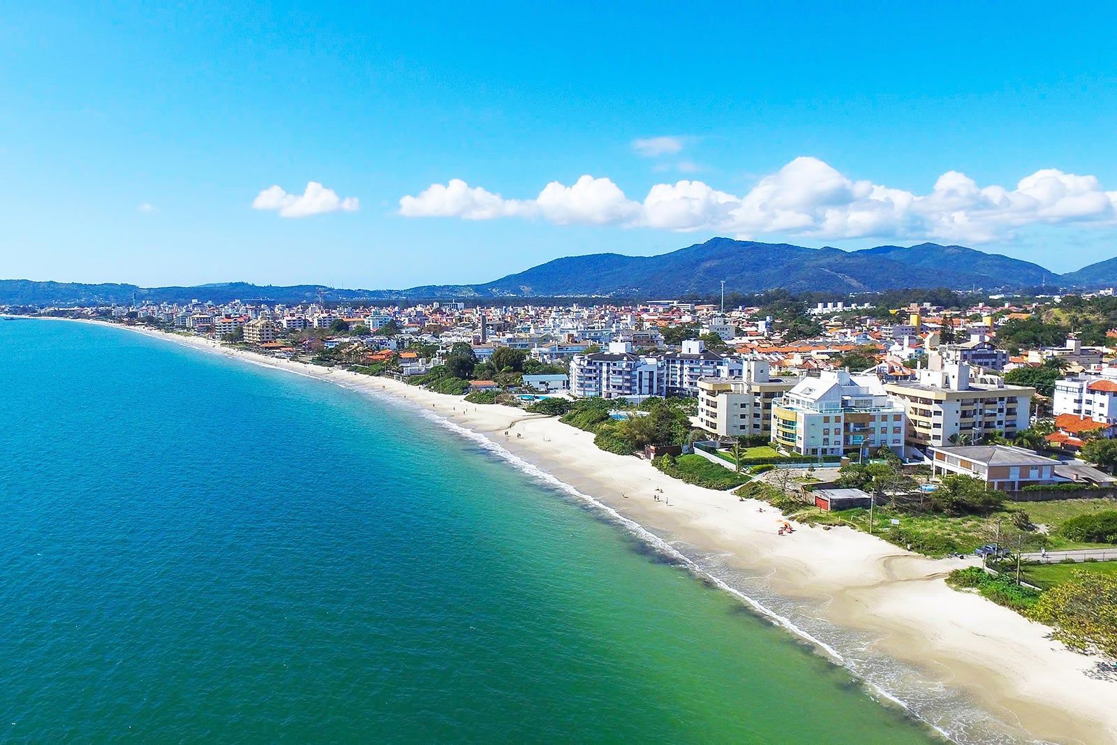 Ilhas mais bonitas do Brasil para curtir no fer