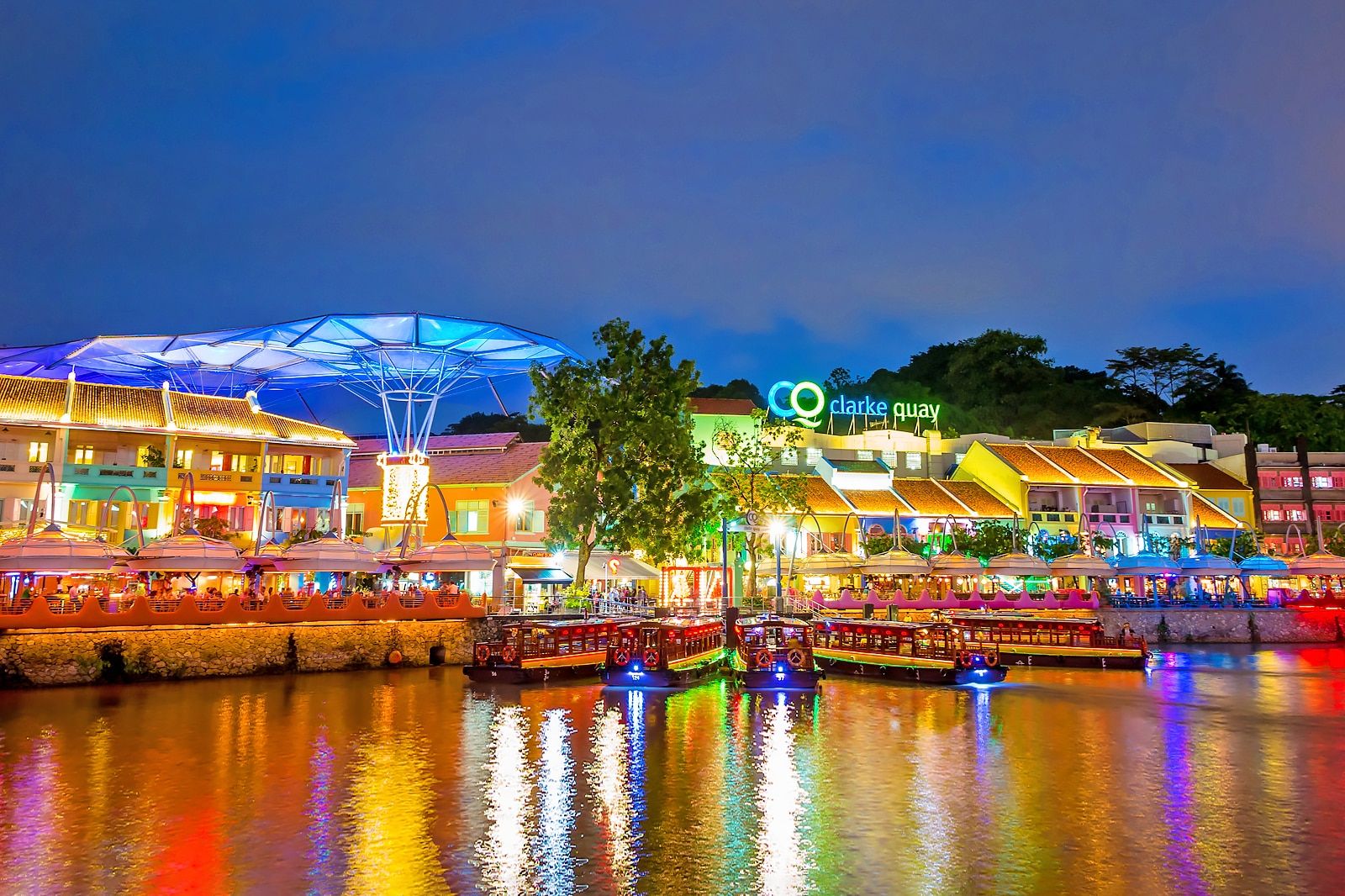 A nighttime view of Clarke Quay.