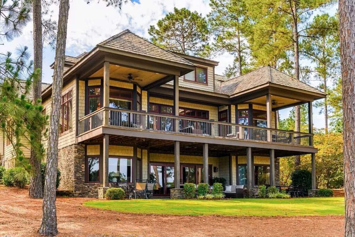 Kenwood Villa - Exterior