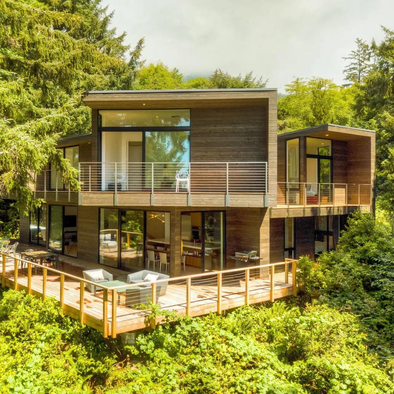 Is this America’s coolest treehouse? | Vrbo Magazine