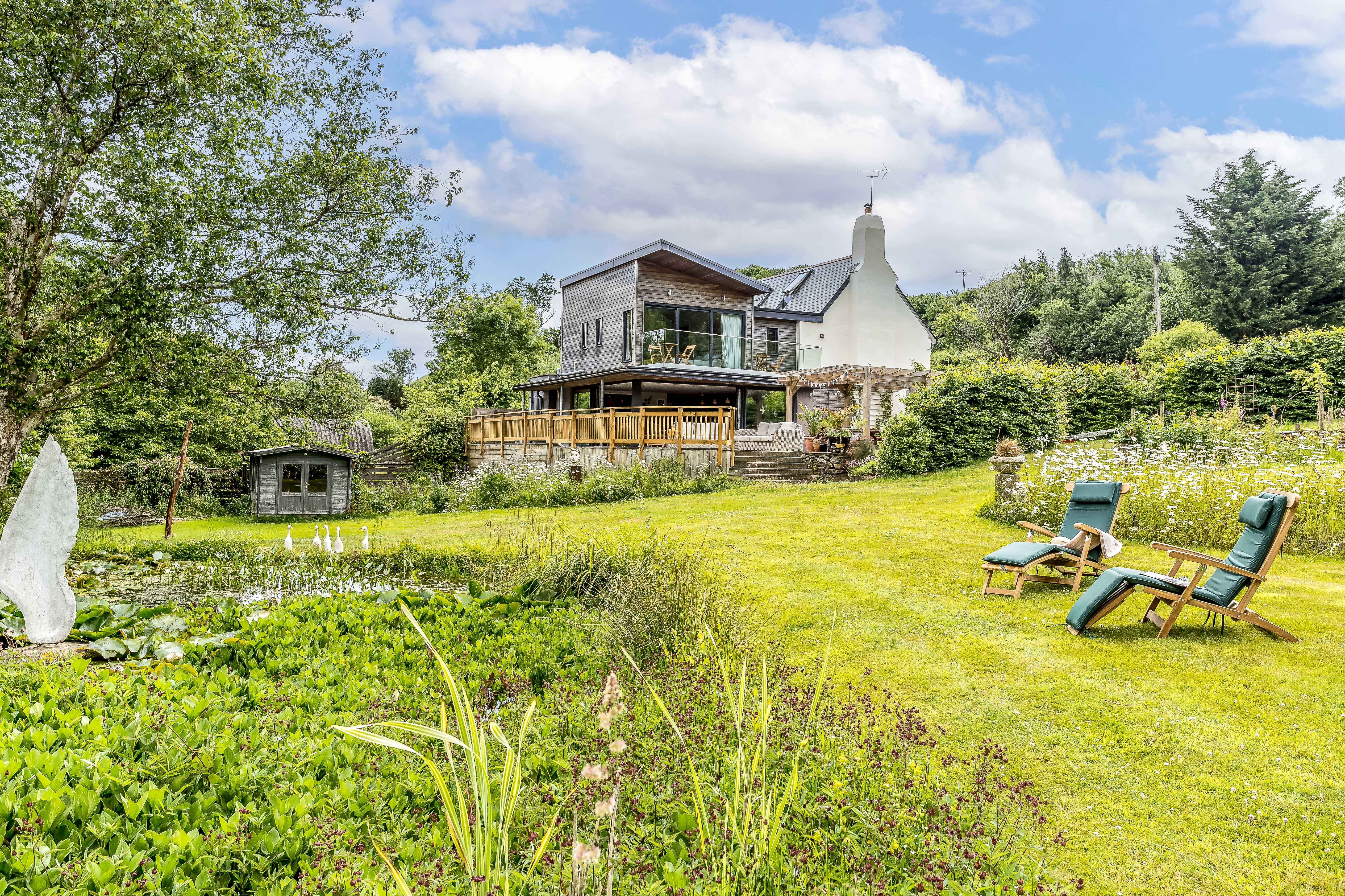 Barberry Farm Cottage - Dittisham, Devon, England