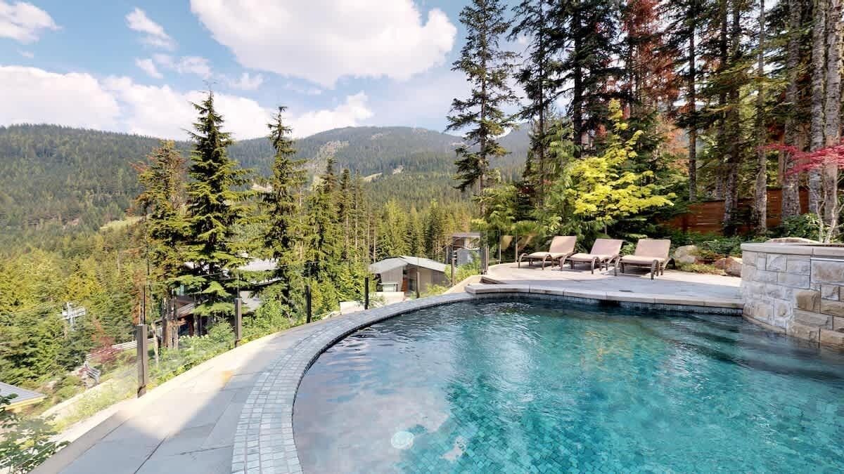 Alpine Chalet - Whistler, British Columbia - Outdoor Pool