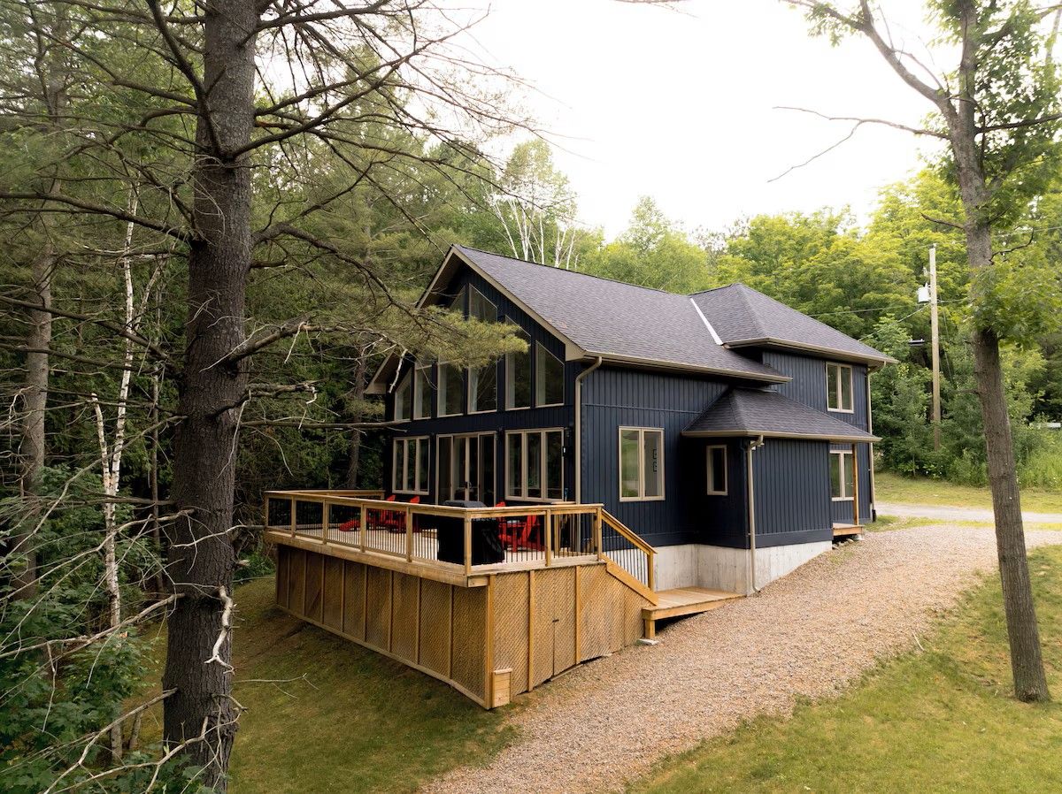 Sutton Lakehouse - Utterson, Ontario - Exterior