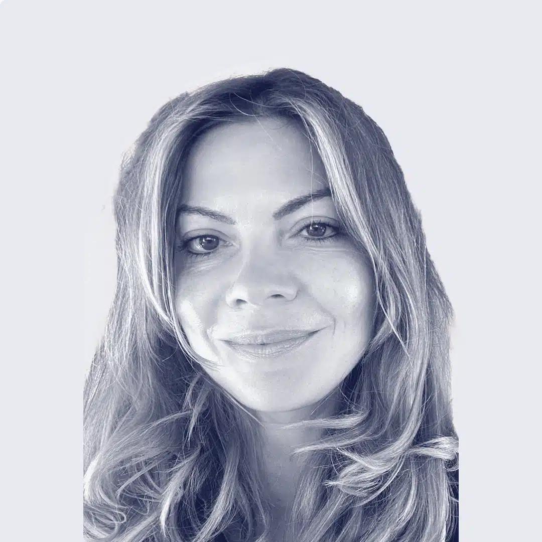 Photo of Anna Hart