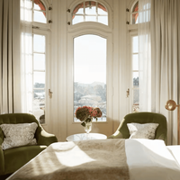 Stay here: Hotel Diplomat