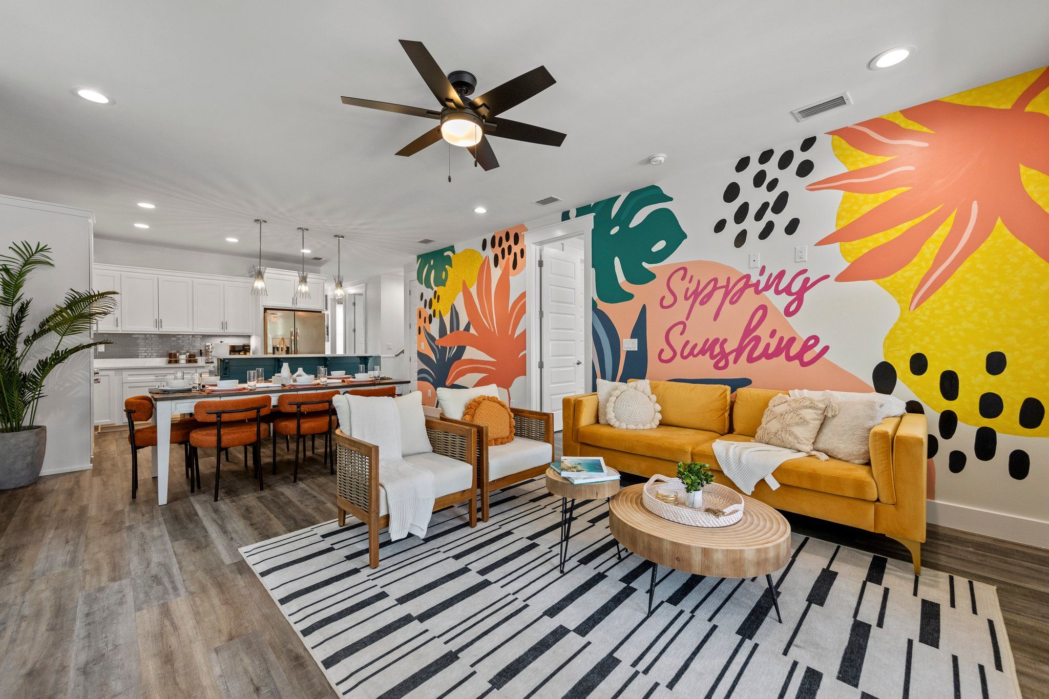 PCB Coral Paradise - Panama City Beach, Florida - Living Room
