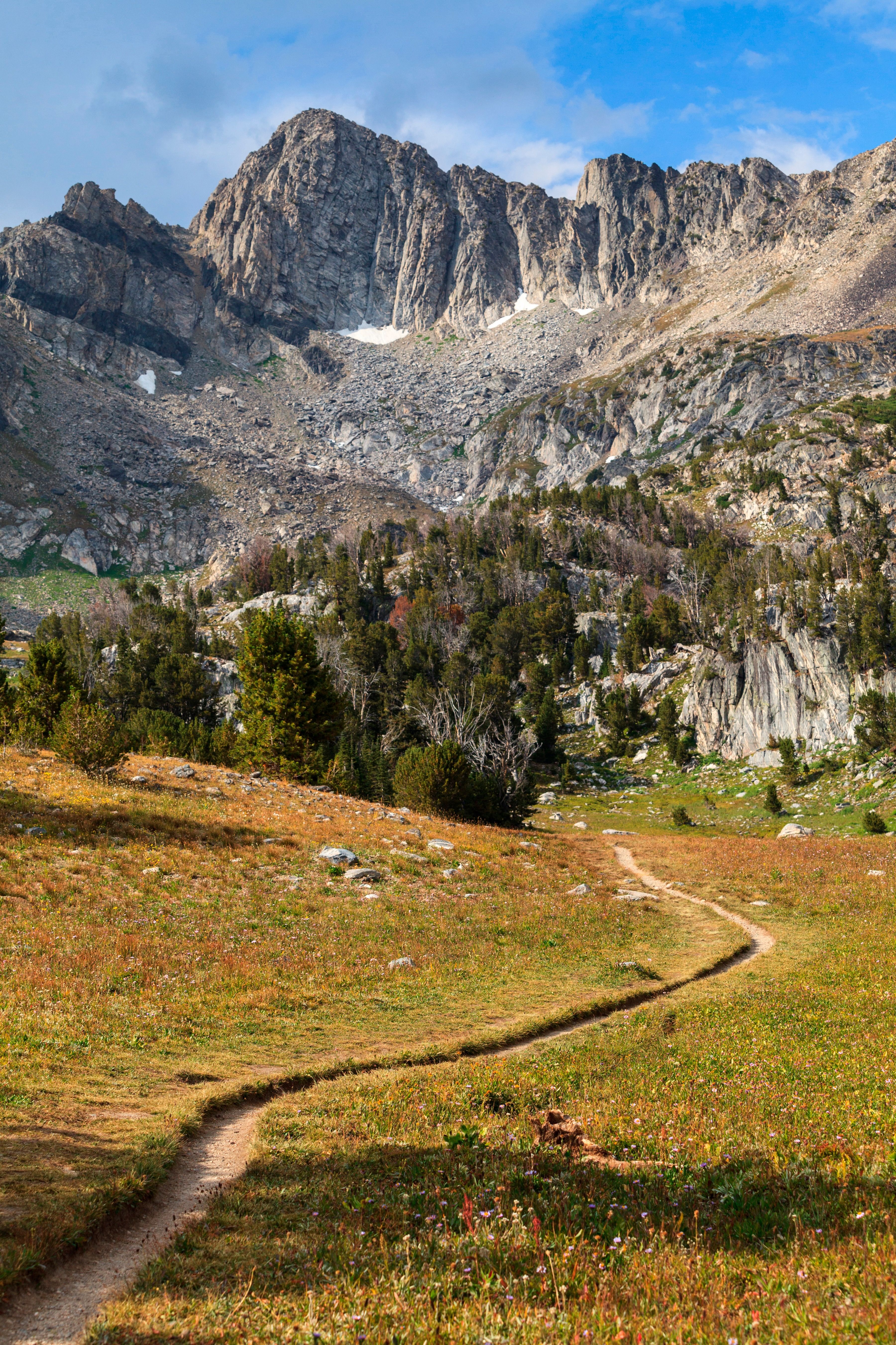 beehive basin hiking area in big sky montana