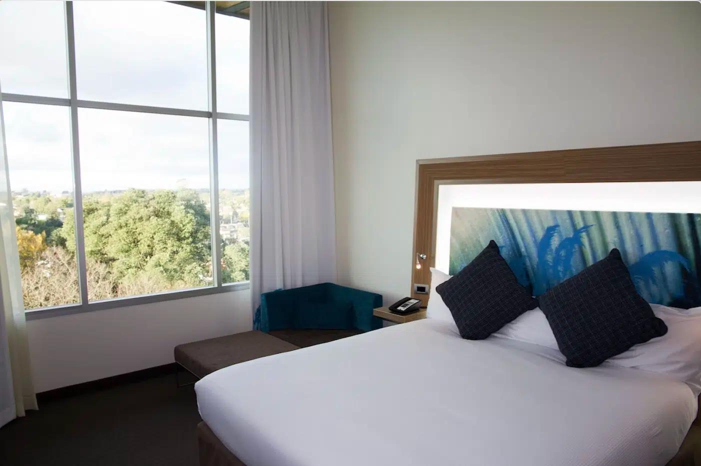 Stay here: Novotel Tainui Hamilton 