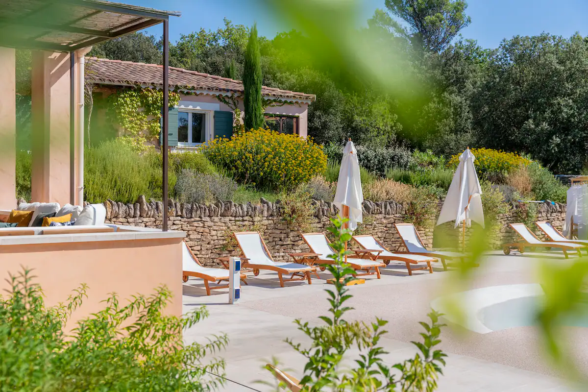 Mas avec vue panoramique - Goult, Vaucluse -  Espace extérieur