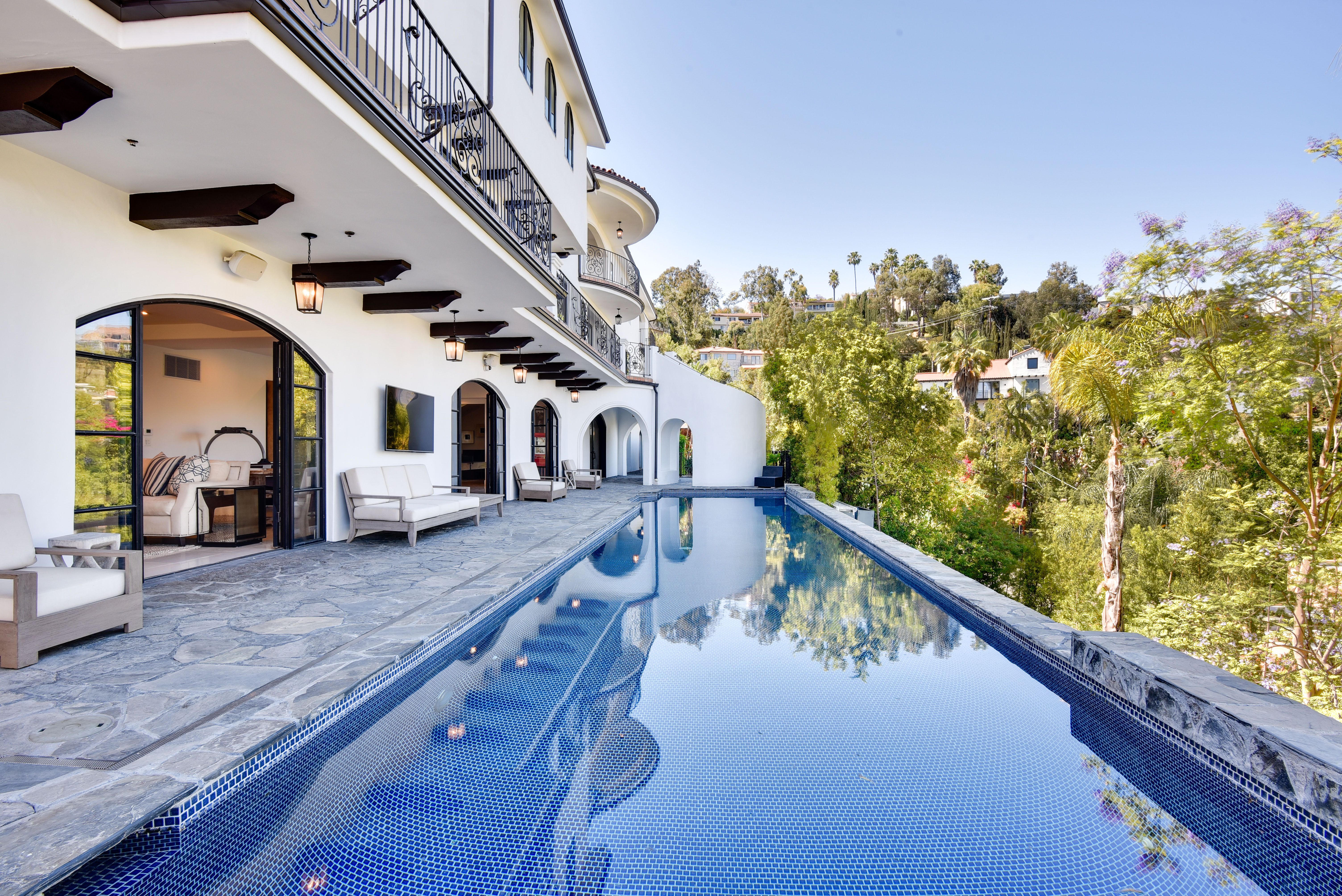 Hollywood Hills Villa - Los Angeles, California - Pool