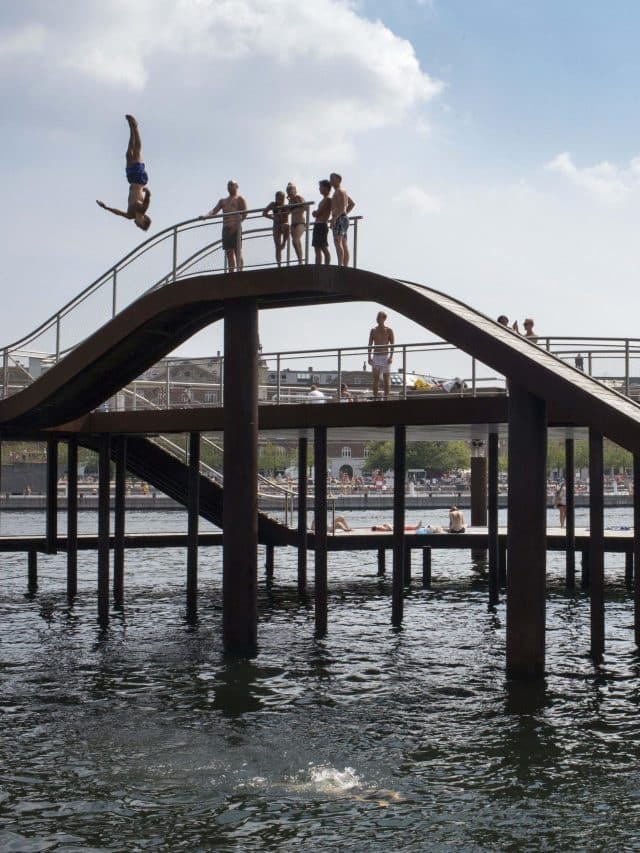 Harbor-jumping at Kalvebod Bølge, Copenhagen