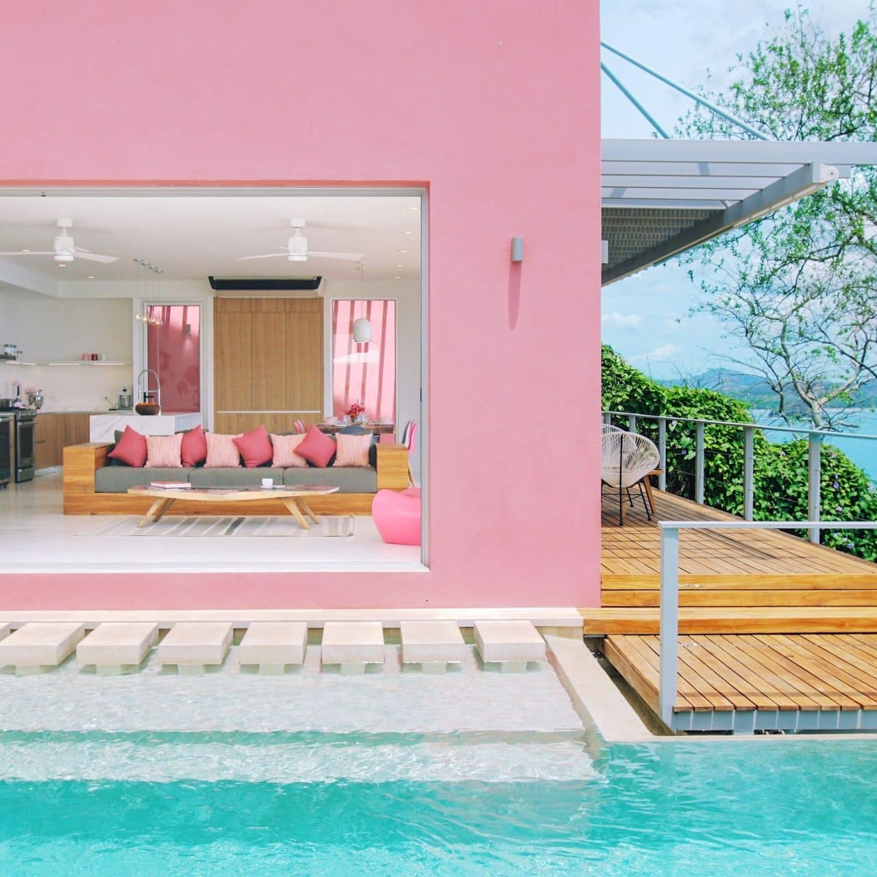 Perfectly pink vacation rentals | Vrbo Magazine