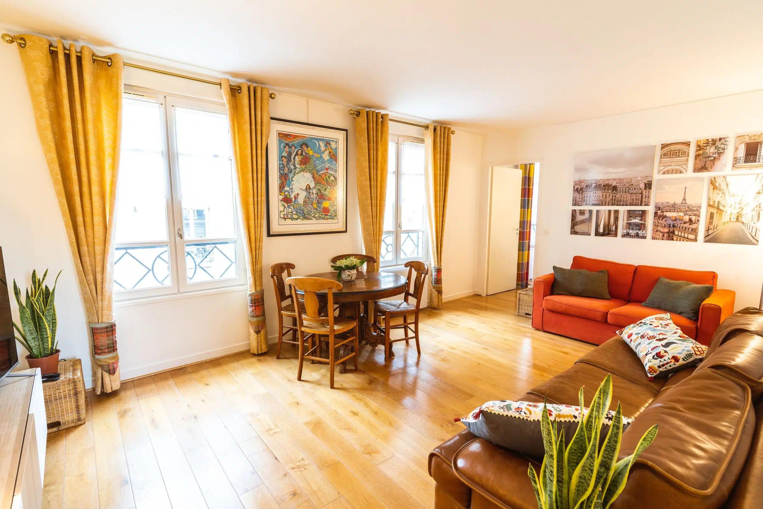 A comfortable and stylish living room in a Paris Vrbo
