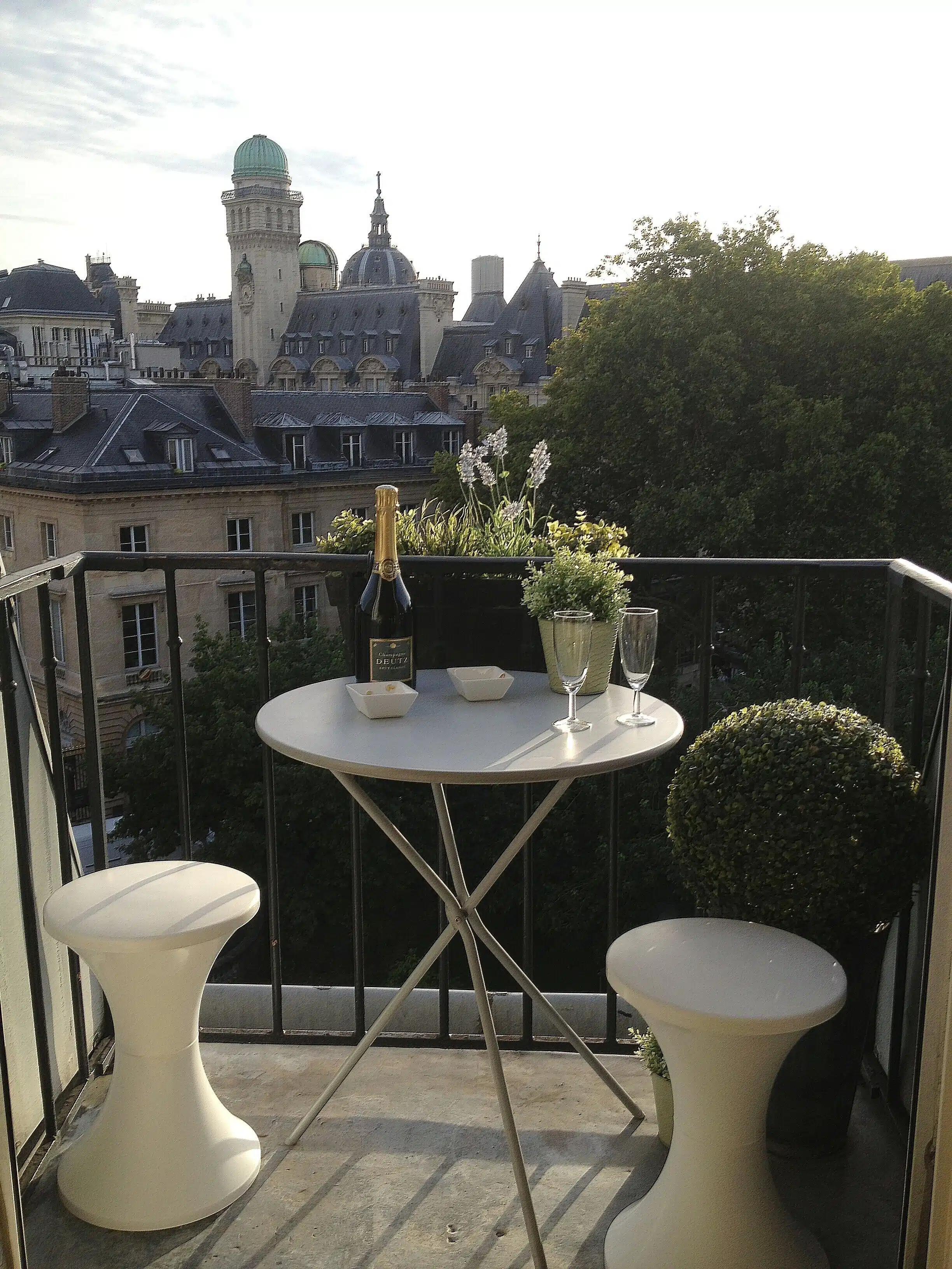 A balcony looking out over Paris