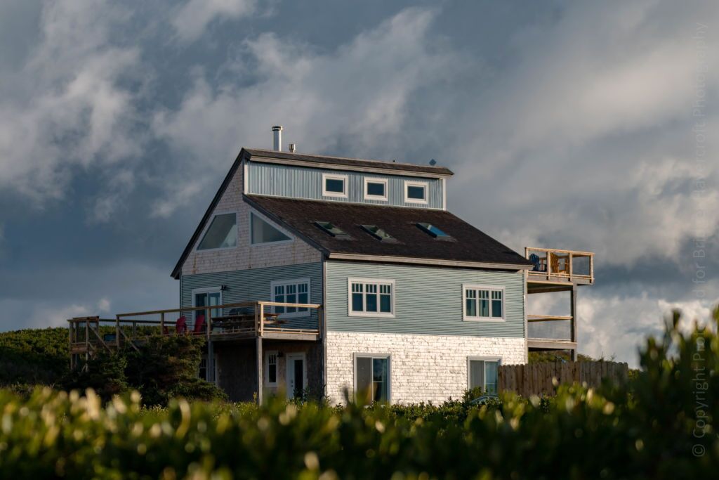 Sea Dunes Beach House - St. Peter's Harbour - Prince Edward Island
