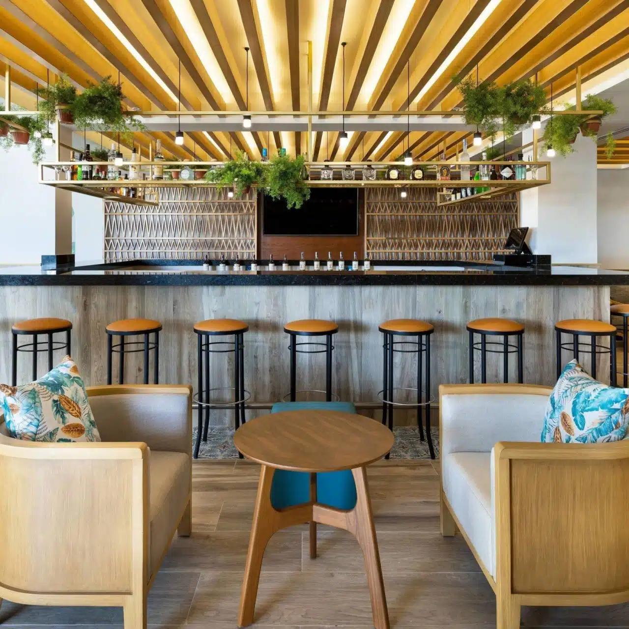 The bar at the Courtyard by Marriott Cancun Airport hotel