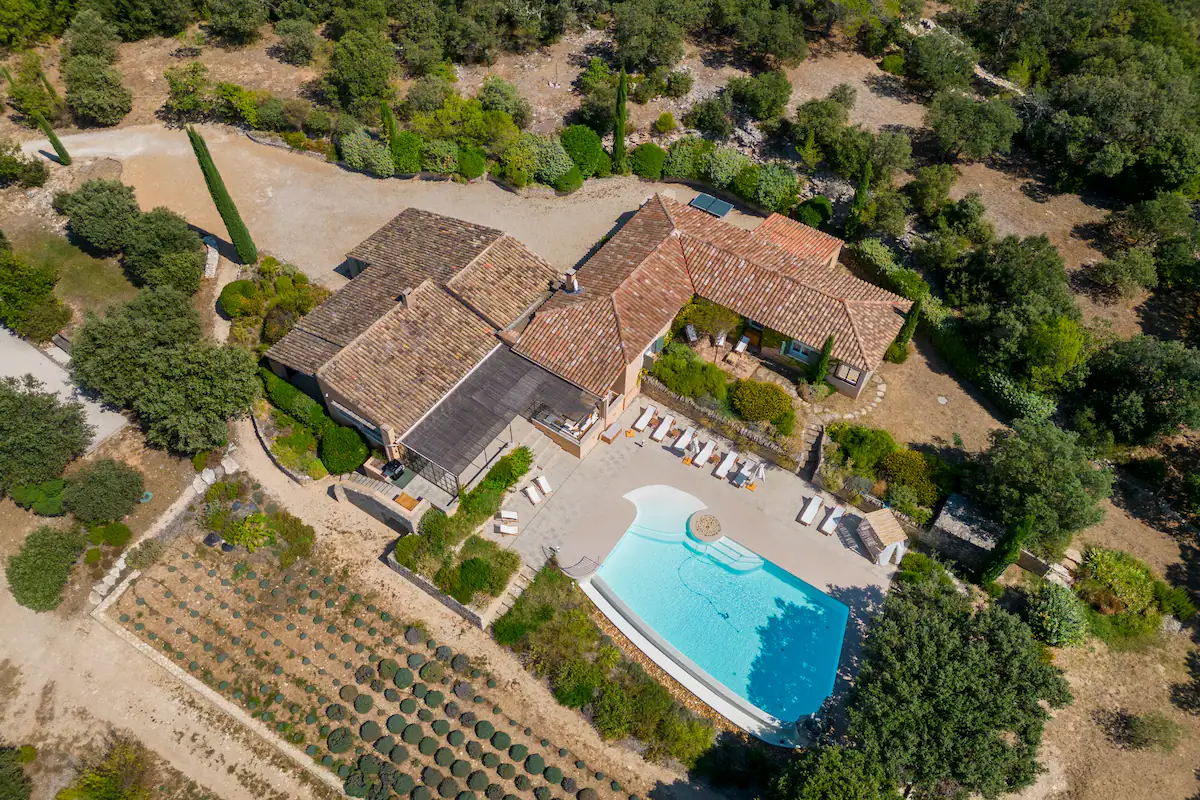 Mas avec vue panoramique - Goult, Vaucluse -  Image aérienne