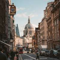 St. Paul's Cathedral, seen from a busy London street