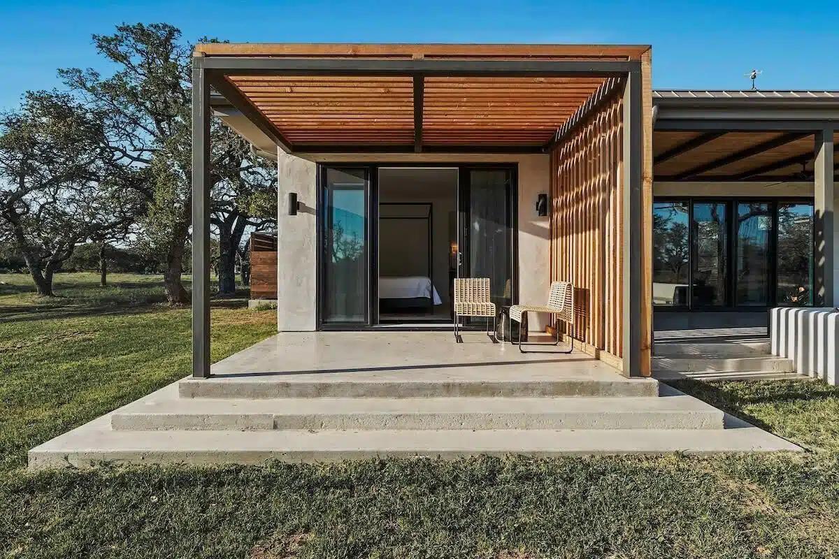 A slickly designed Vrbo outside Fredericksburg, Texas