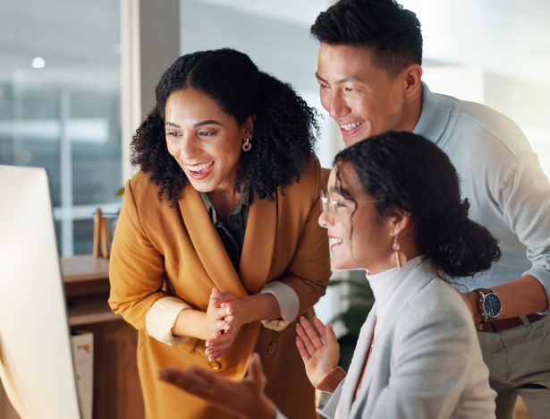team celebrating Gladly win