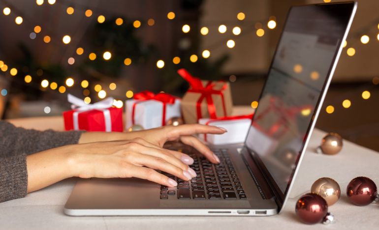 10 Holiday Tips and Tricks to Optimize Your Help Center