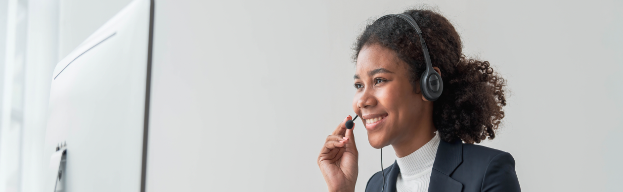 Female Customer service agent
