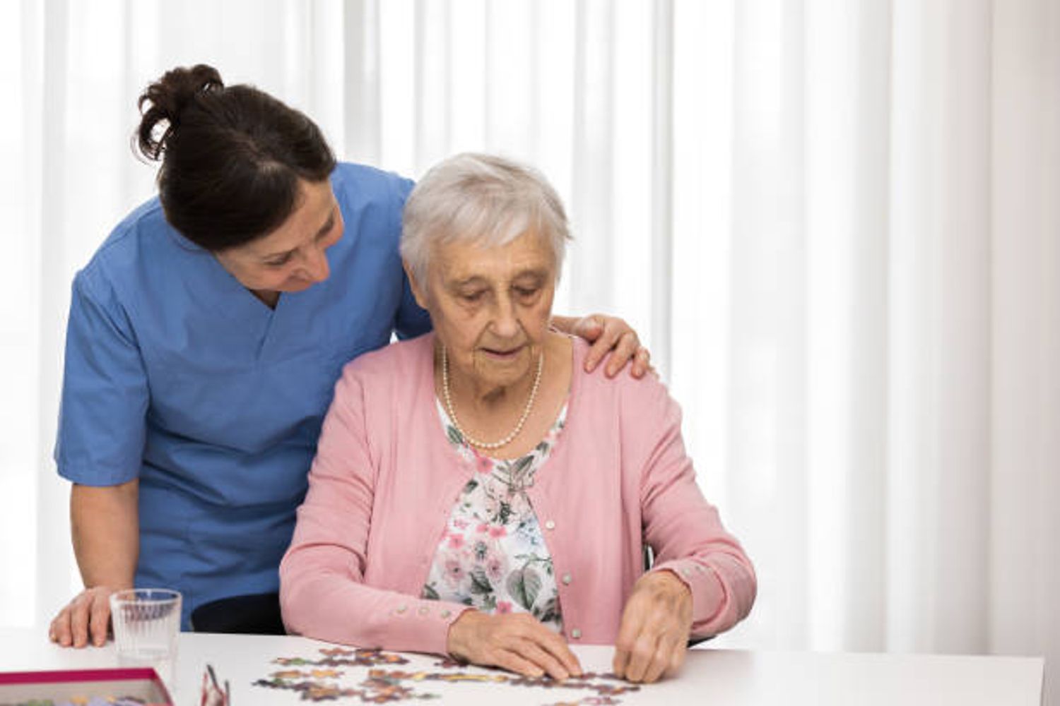 Dementia care Strengthened Quality Standards: A Guide