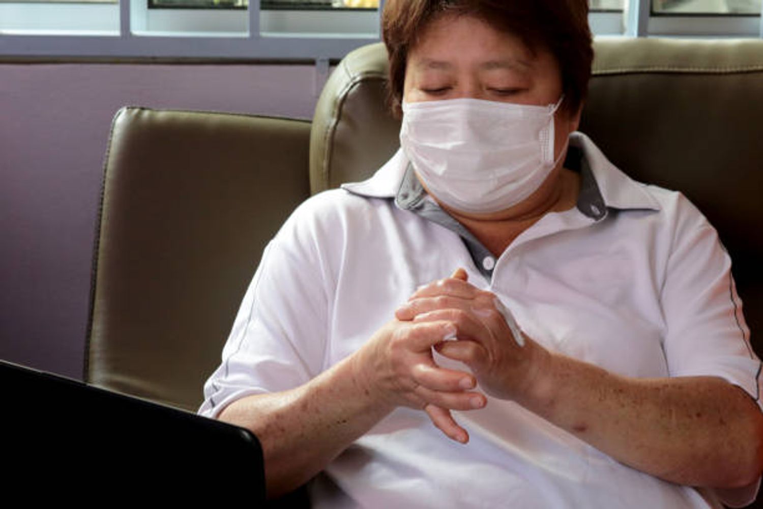 Using infection control aged care AI for safety