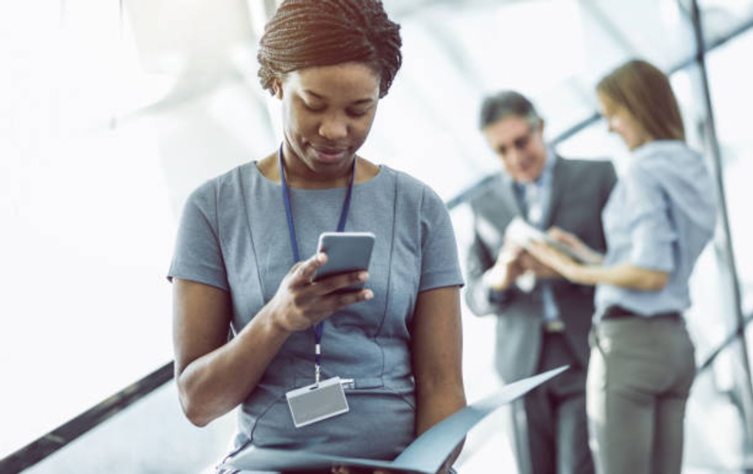 Stopping the Compliance Gap: Why Your Agency Workers Need Mobile Rules Now