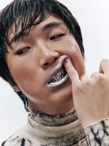 12/25 Cover Story starring Sion for TITLE MAG, photograph 1 by Pascal Behring