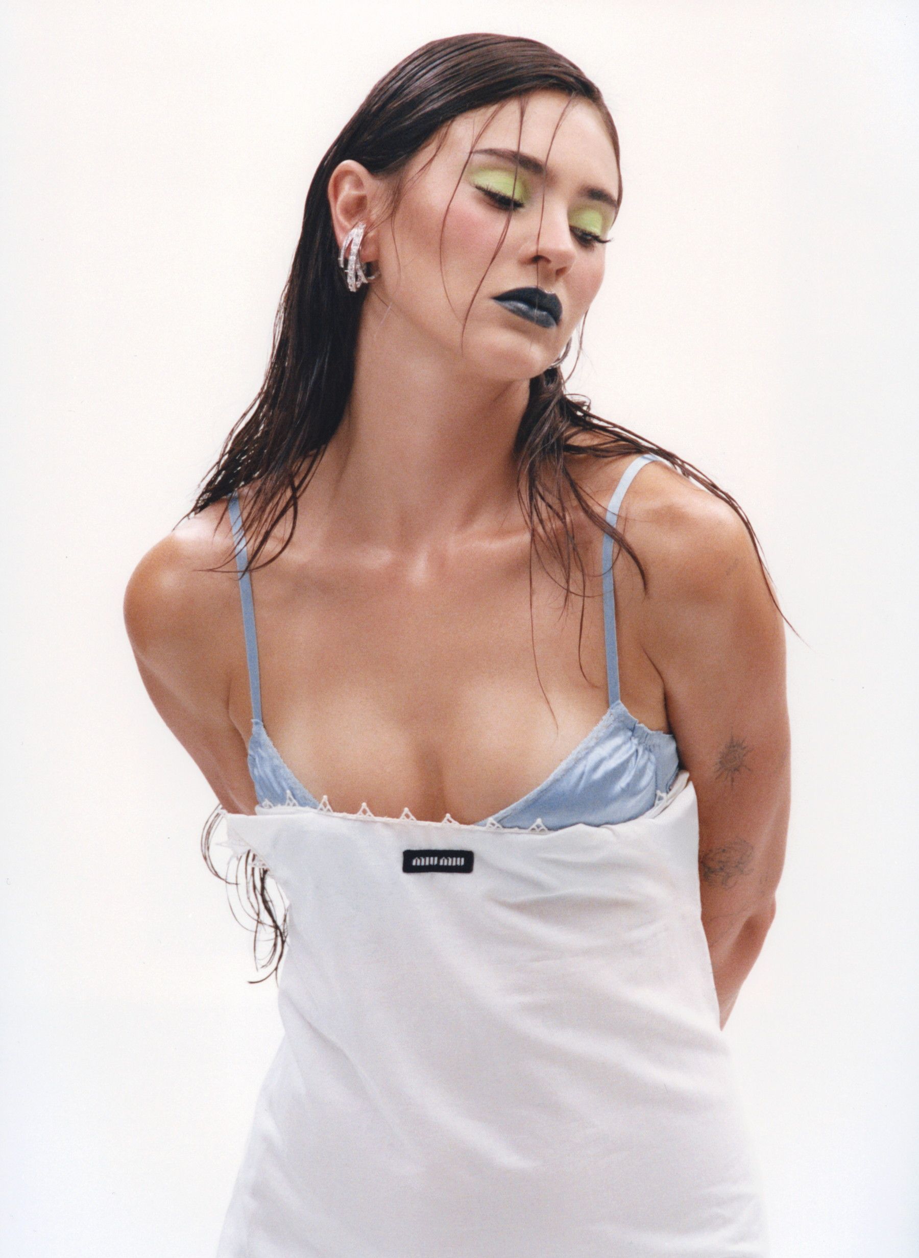 07/26 Cover Story starring Stefanie Giesinger for TITLE MAG, photograph 1 by Pascal Behring